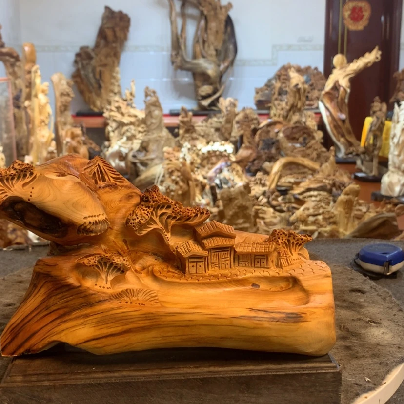 【闪购商品】崖柏根雕辉*