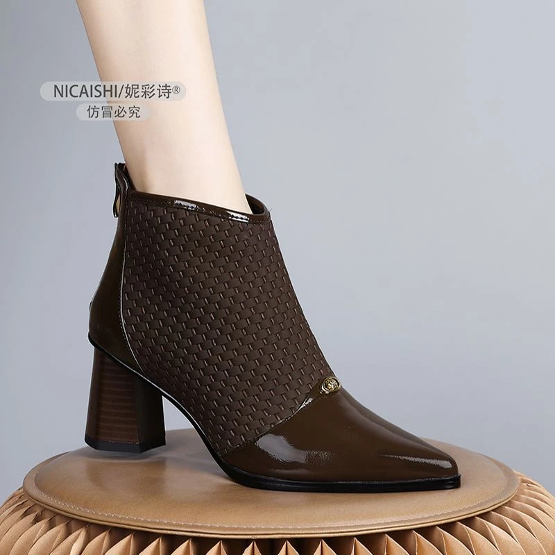 2024年新款法式女神通勤显瘦时装短靴女百搭气质优雅棕色尖头0305