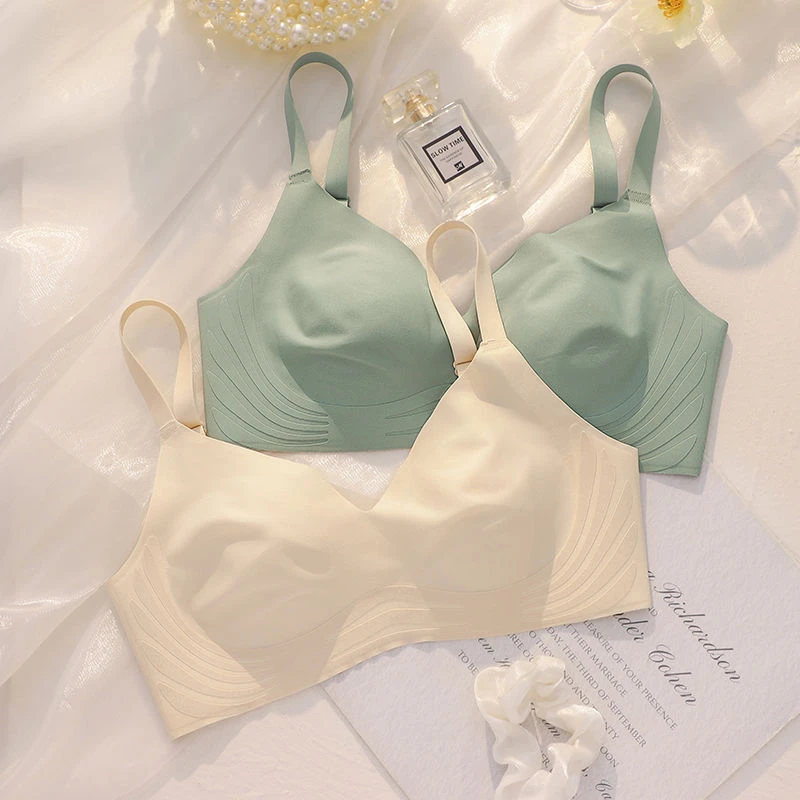 无痕内衣女大胸显小超薄款夏季收副乳聚拢防下垂兔耳朵无钢圈文胸