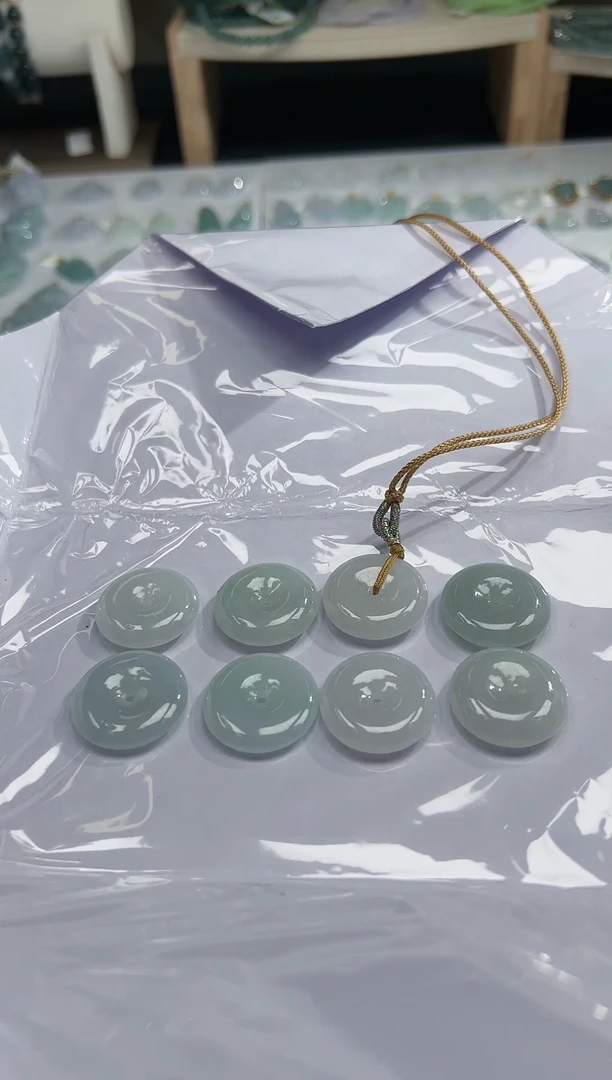 【闪购商品】翡翠颈饰未镶嵌翡翠吊坠多样性发货其一