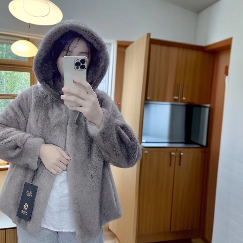 进口水貂短款真皮草连帽款