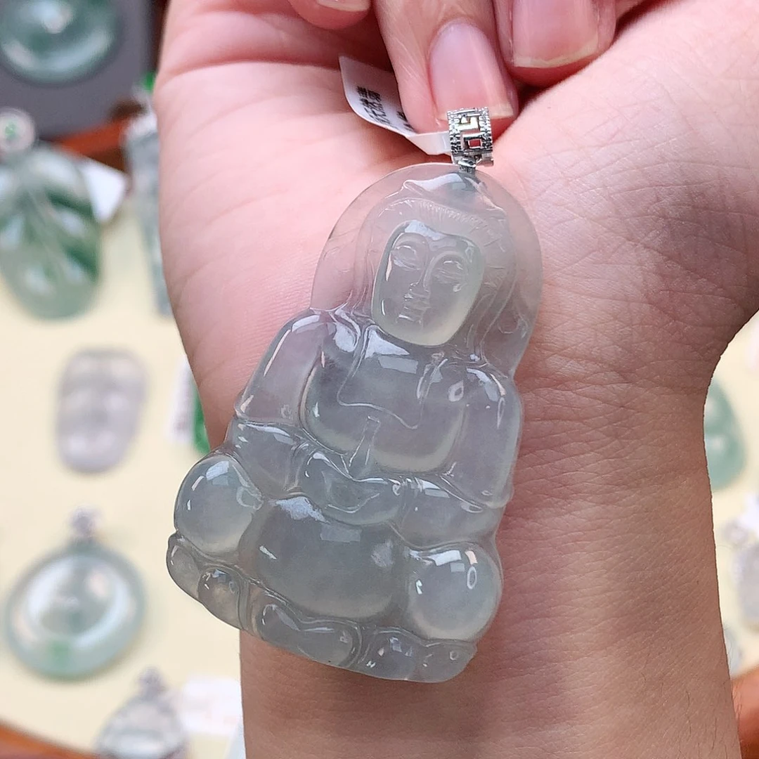 翡翠颈饰18K金镶嵌观音