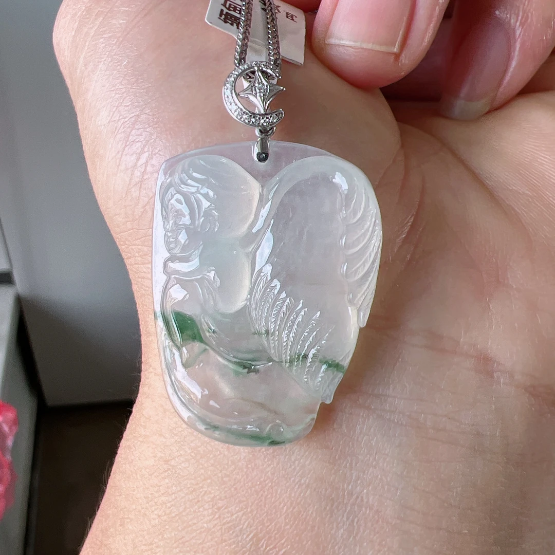 自然光实拍缅甸天然A货翡翠冰种飘花仙子吊坠30.6×23.7×6.4