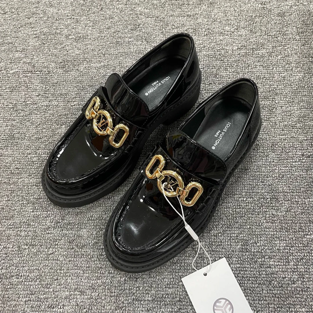 LOUIS VUITTON/路易威登 皮革圆头套脚休闲单鞋 34码/4163