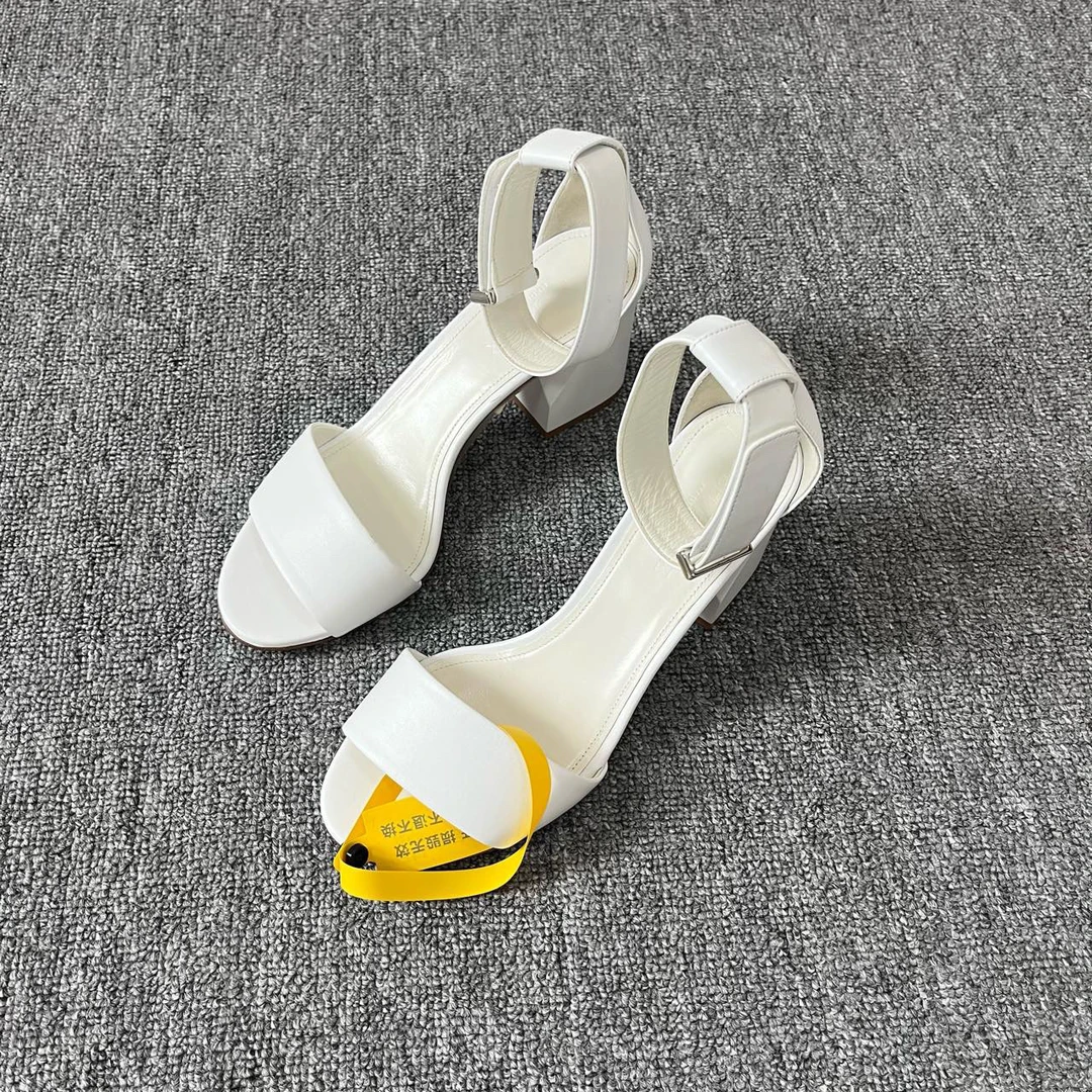 maxmara/麦丝玛拉纯色粗跟高跟鞋 36码/1426