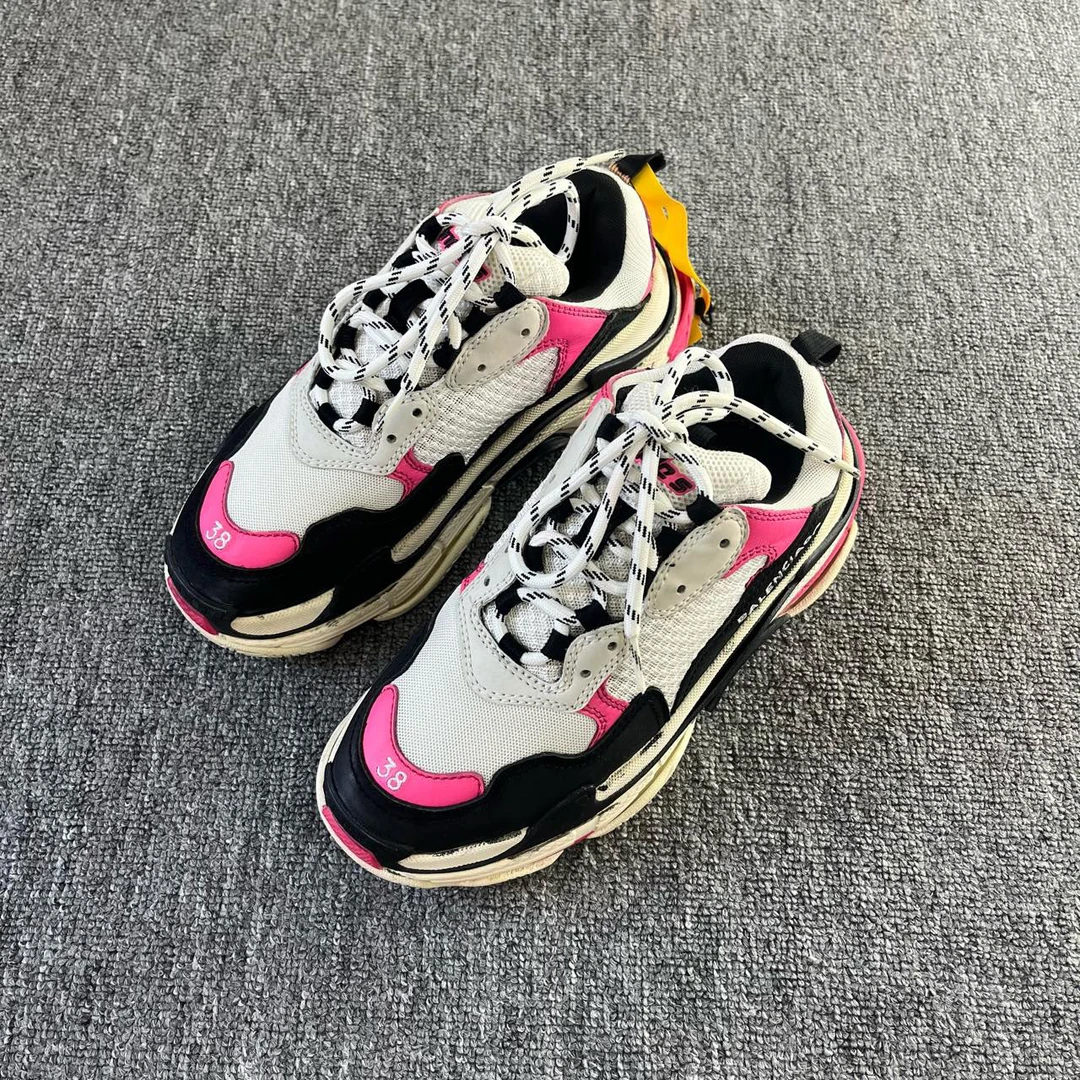 95新 Balenciaga/巴黎世家 triple s休闲系带老爹鞋 38码/2160