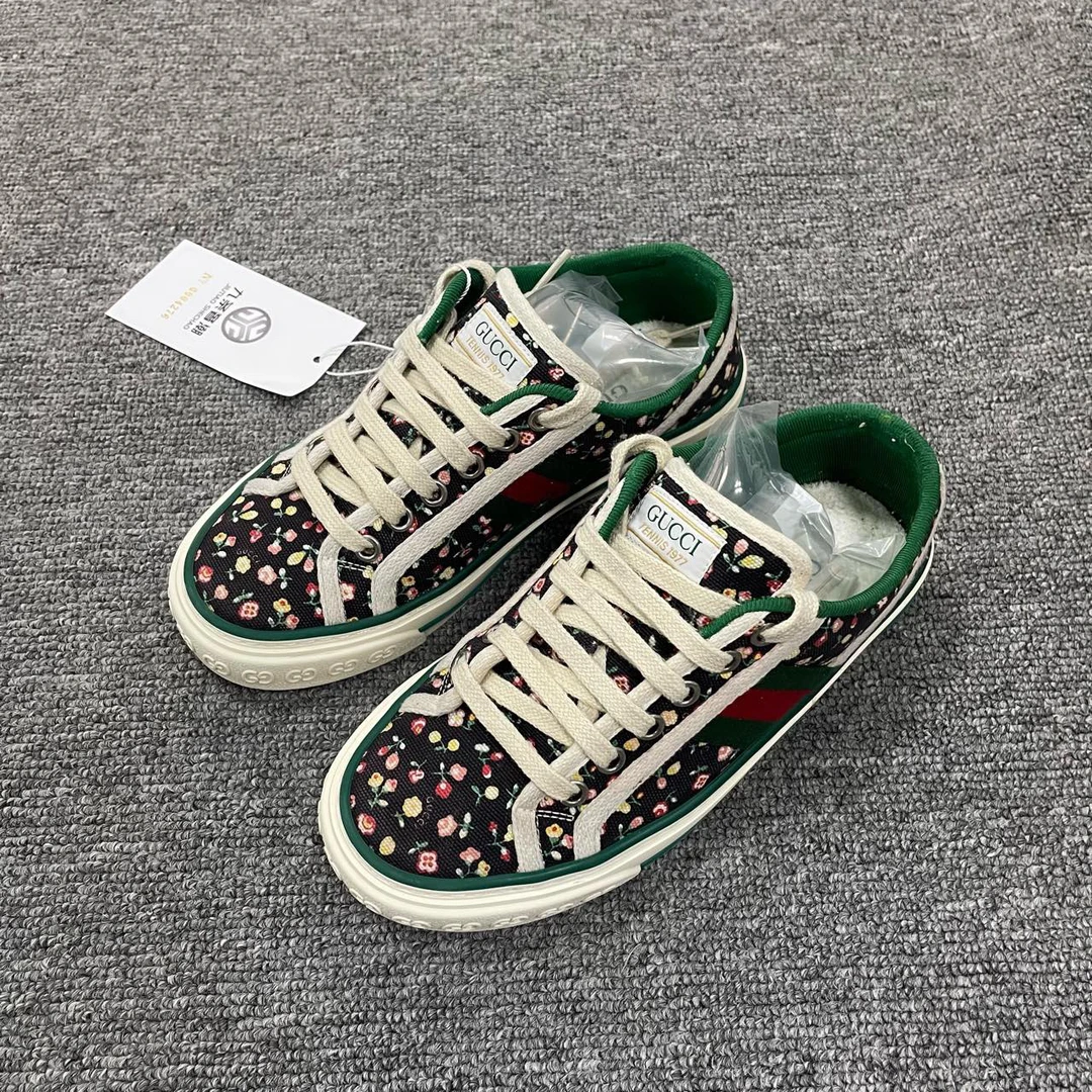 GUCCI/古驰 运动时尚板鞋 34码/4276