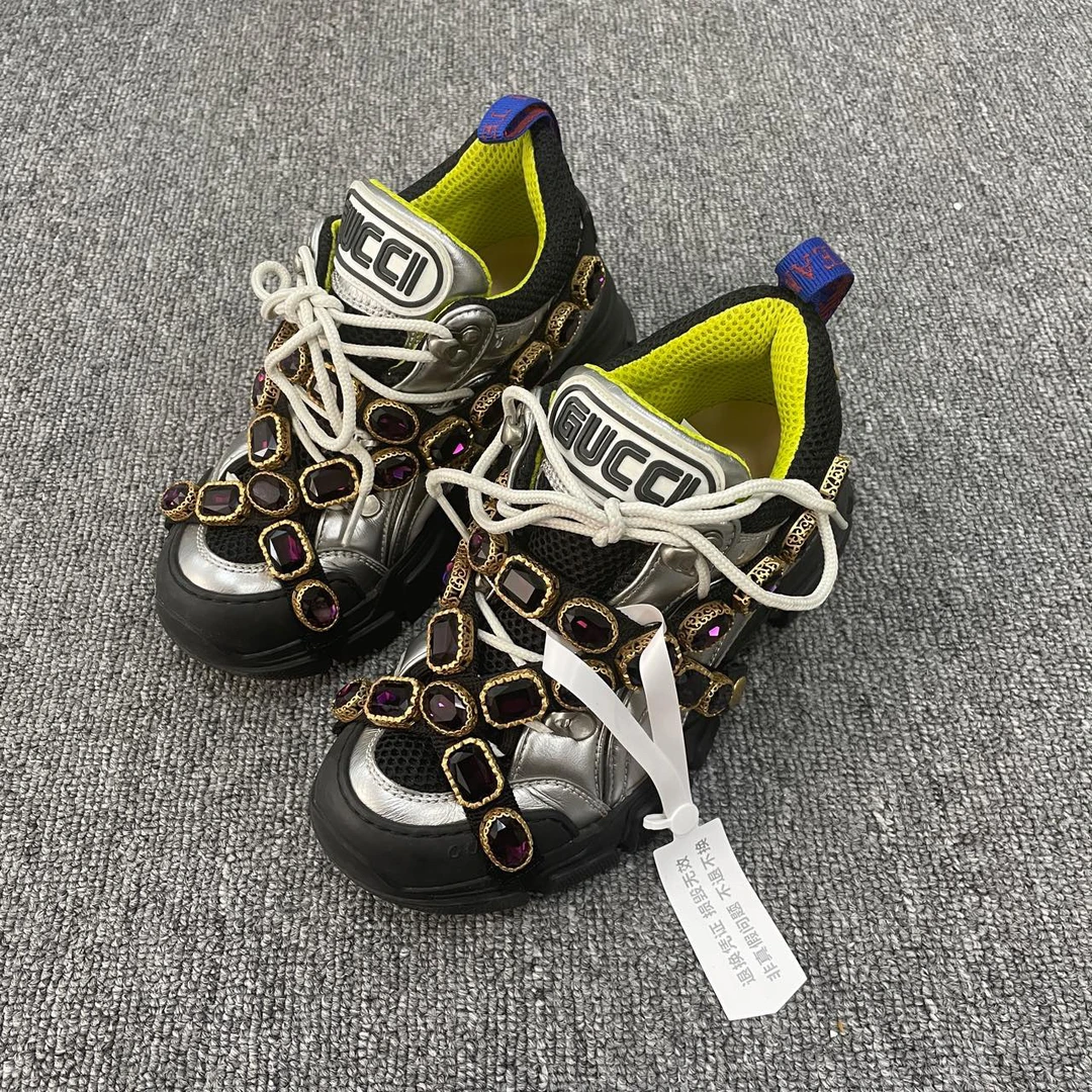 Gucci/古驰宝石配饰休闲平底鞋 尺码：35/2002
