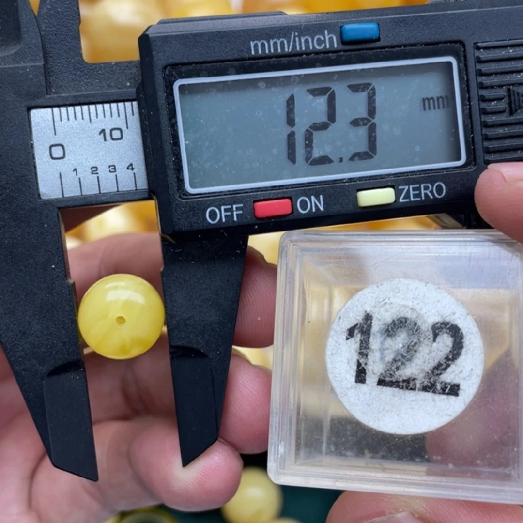 【闪购商品】琥珀裸石未镶嵌