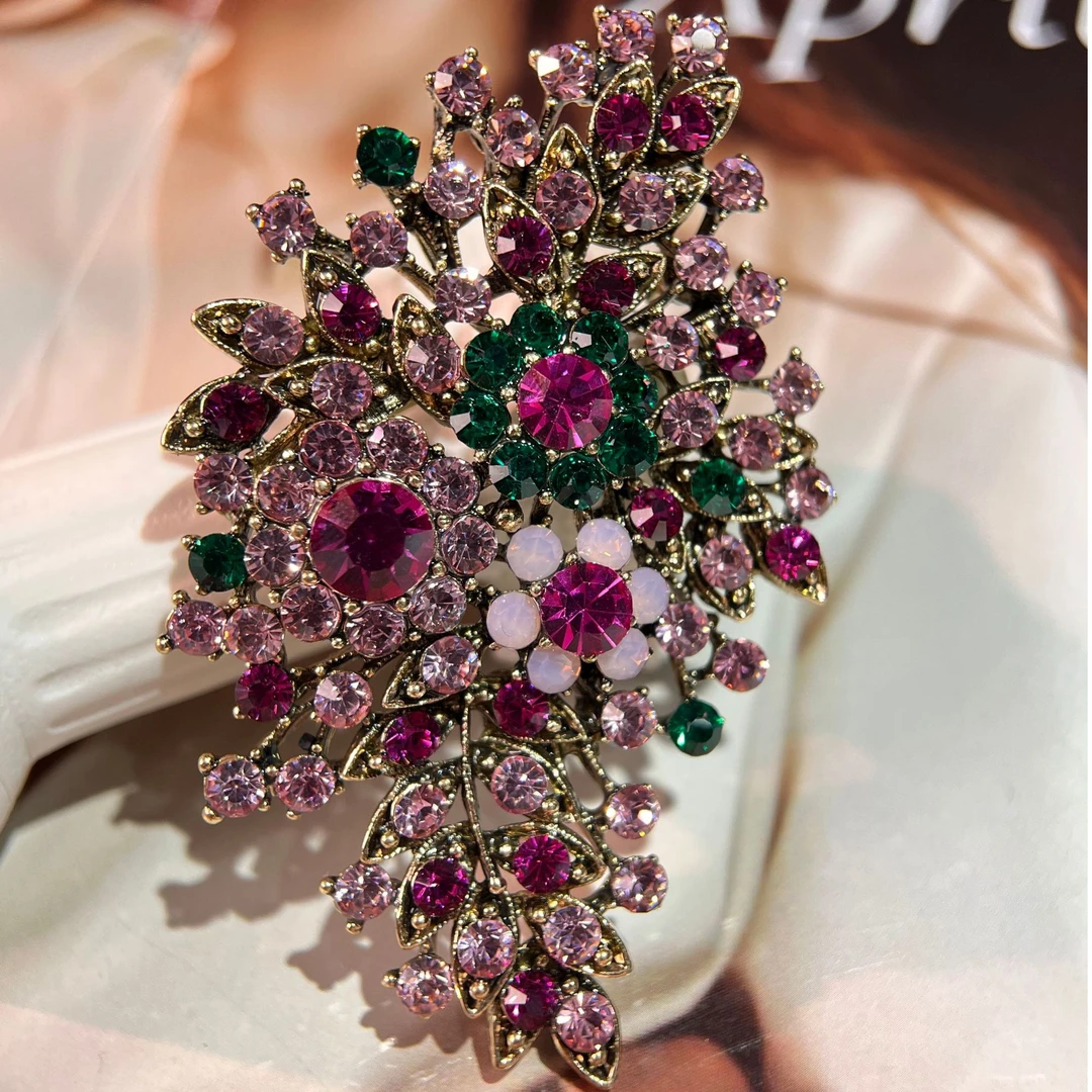 铜合金仿水晶胸针 禧娘娘小众手工时尚创意复古大衣胸针-S2913