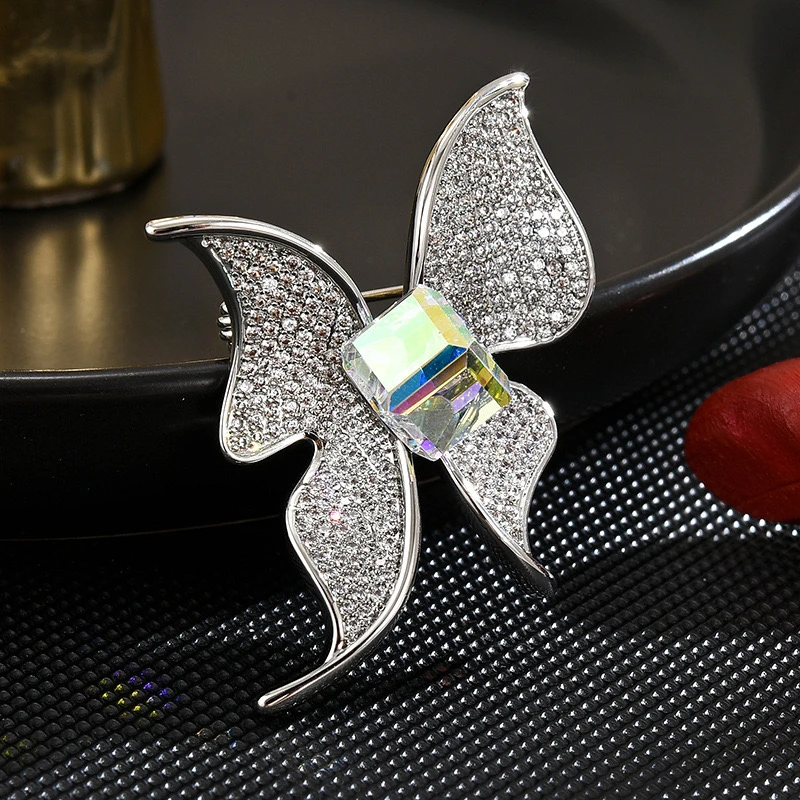 铜合金仿水晶胸针 澜七-小众高端手工时尚编织中古复古胸针-S3213