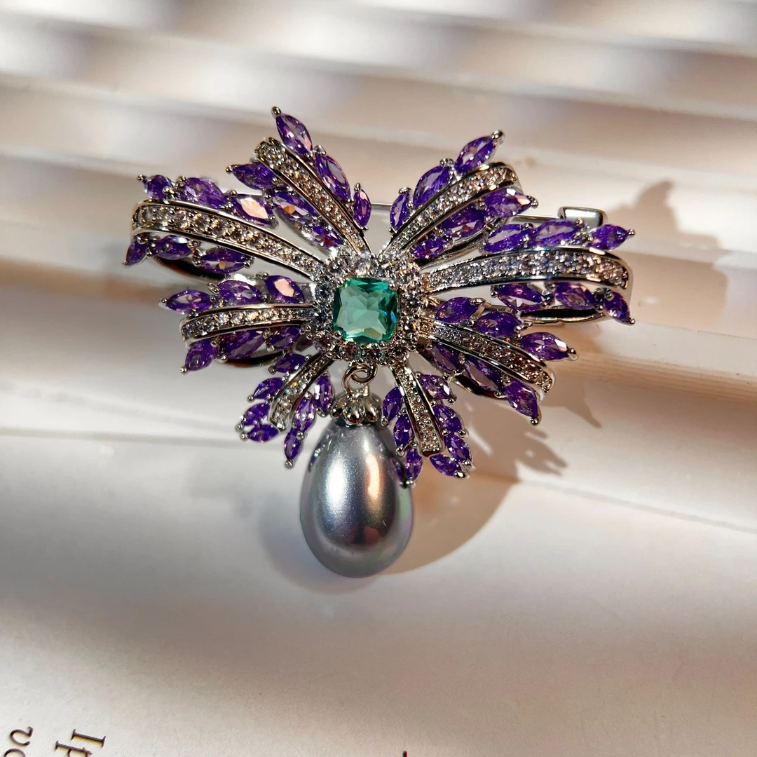 禧娘娘经典高端胸针-领头扣灰色珍珠紫色J2325