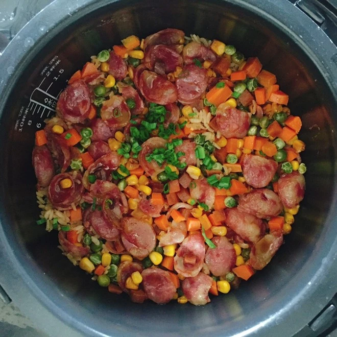 【海鲜腊肠】五花肉50%和海鲜50% 虾米瑶柱五花肉 煲仔饭必备