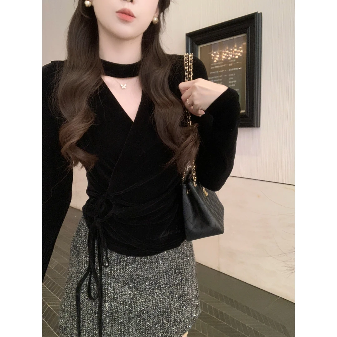 安安 气质脖绳交叉领抽绳丝绒上衣