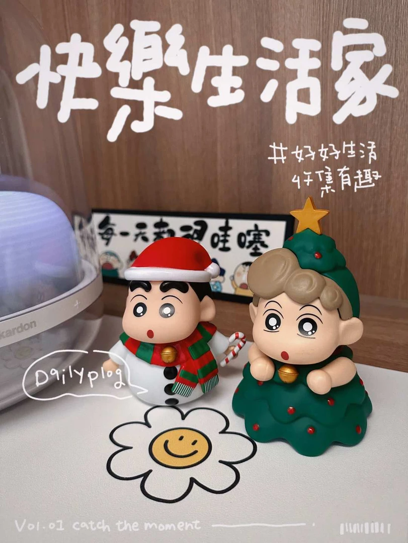 【直拆】蜡笔小新三丽欧草莓熊柯基多啦系列DIY摆件可爱车载摆创意