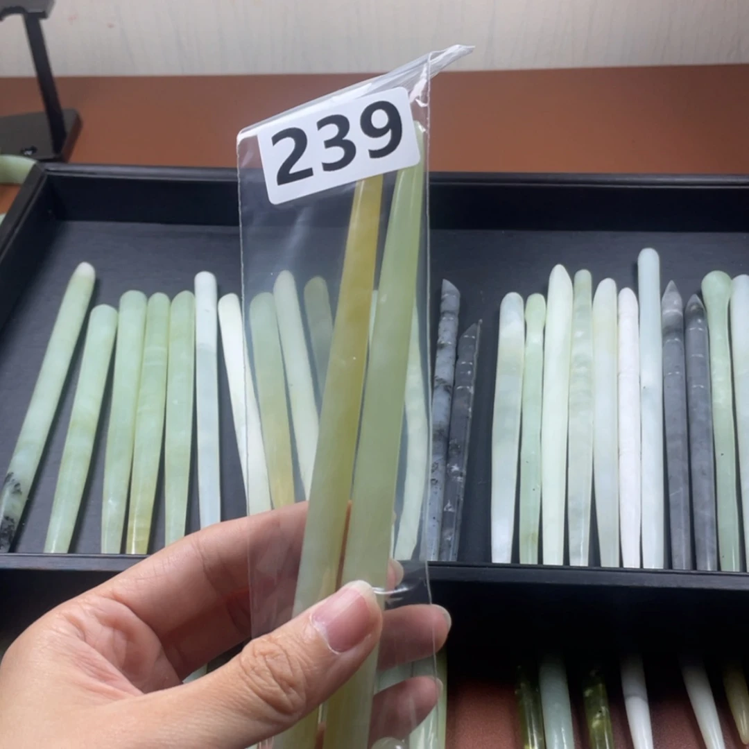 【闪购商品】蛇纹石玉发饰合金弥*