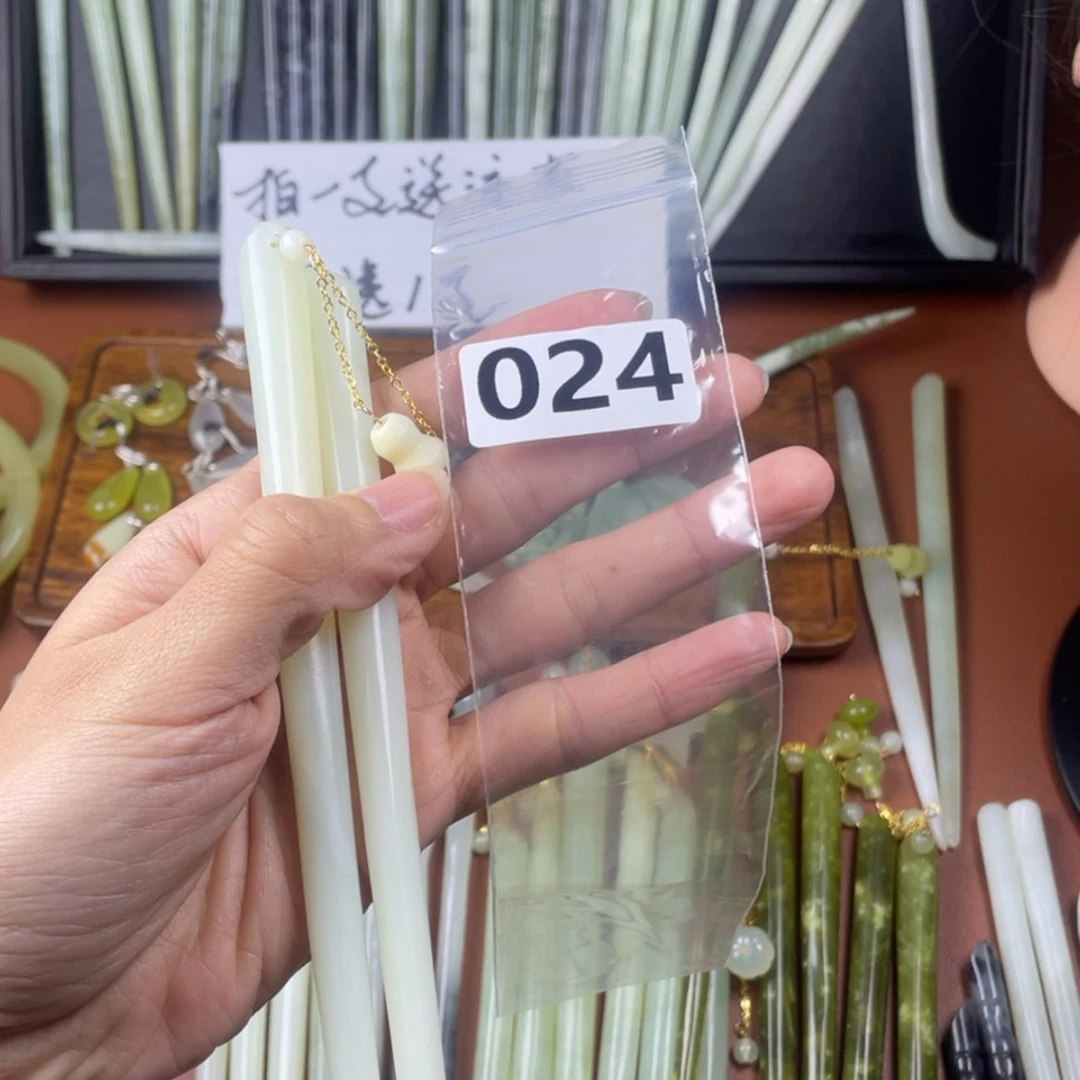 【闪购商品】蛇纹石玉发饰合金鸣*