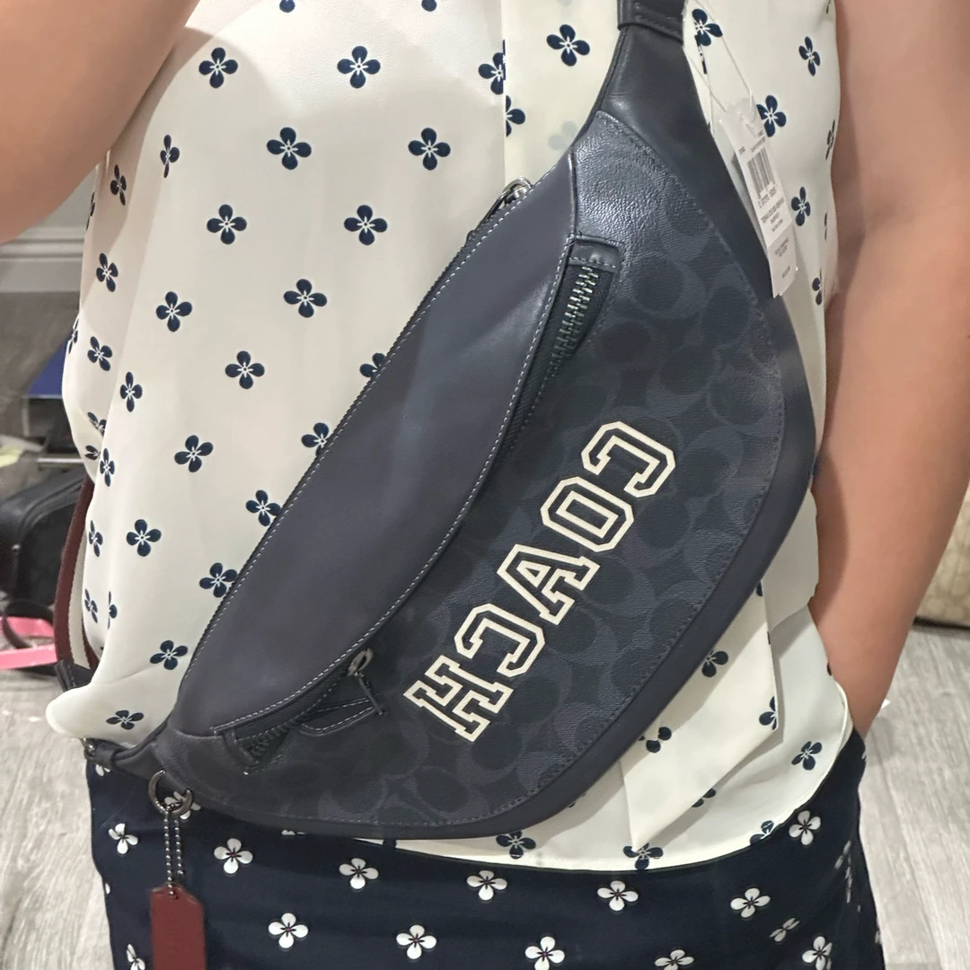 COACH/蔻驰经典标志WARREN大号腰包胸包COACH标CB912 33*16.5*8