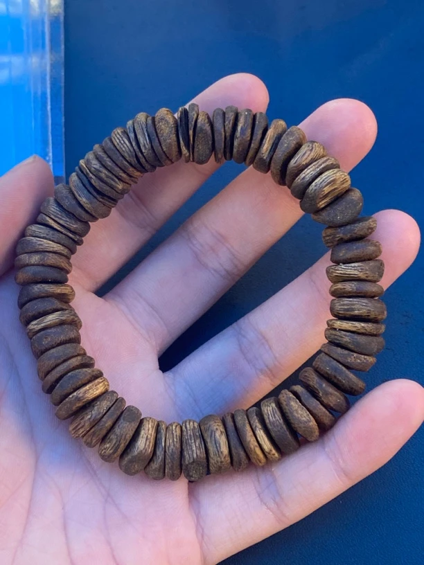 沉香手串奇楠虫漏算盘珠保12克发一条