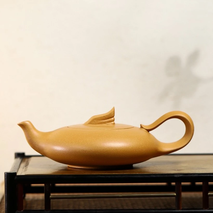 宜兴原矿黄金段泥 一帆风顺 约250毫升 手工制品 高端 精美茶壶