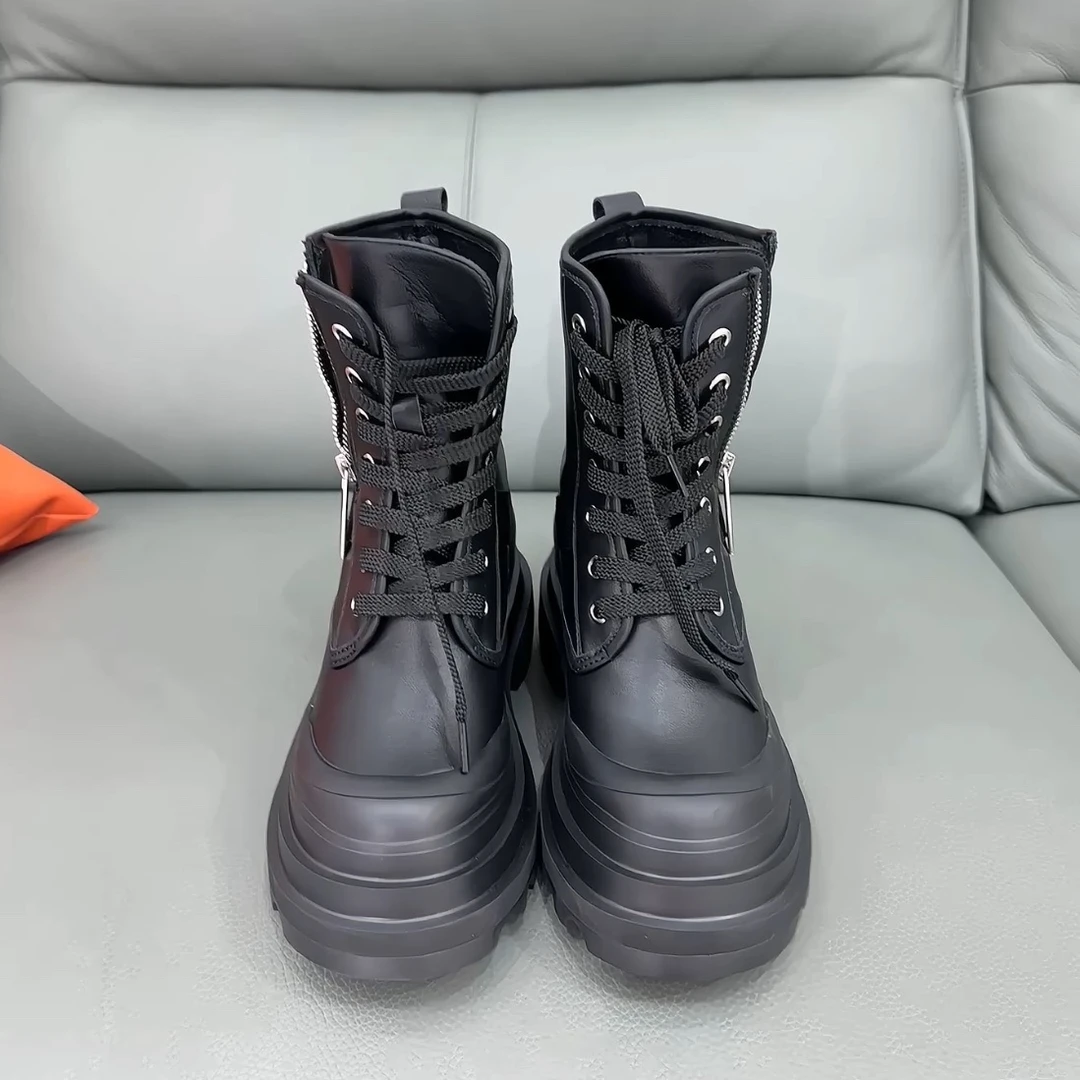 一点五隐形增高13CM女士马丁短靴真皮防滑系带英伦鞋子经典定制款