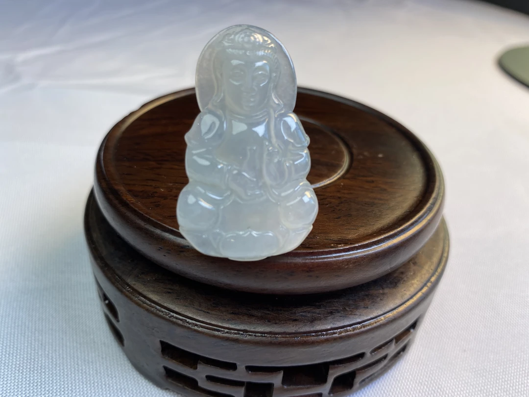天然翡翠A货糯冰种观音吊