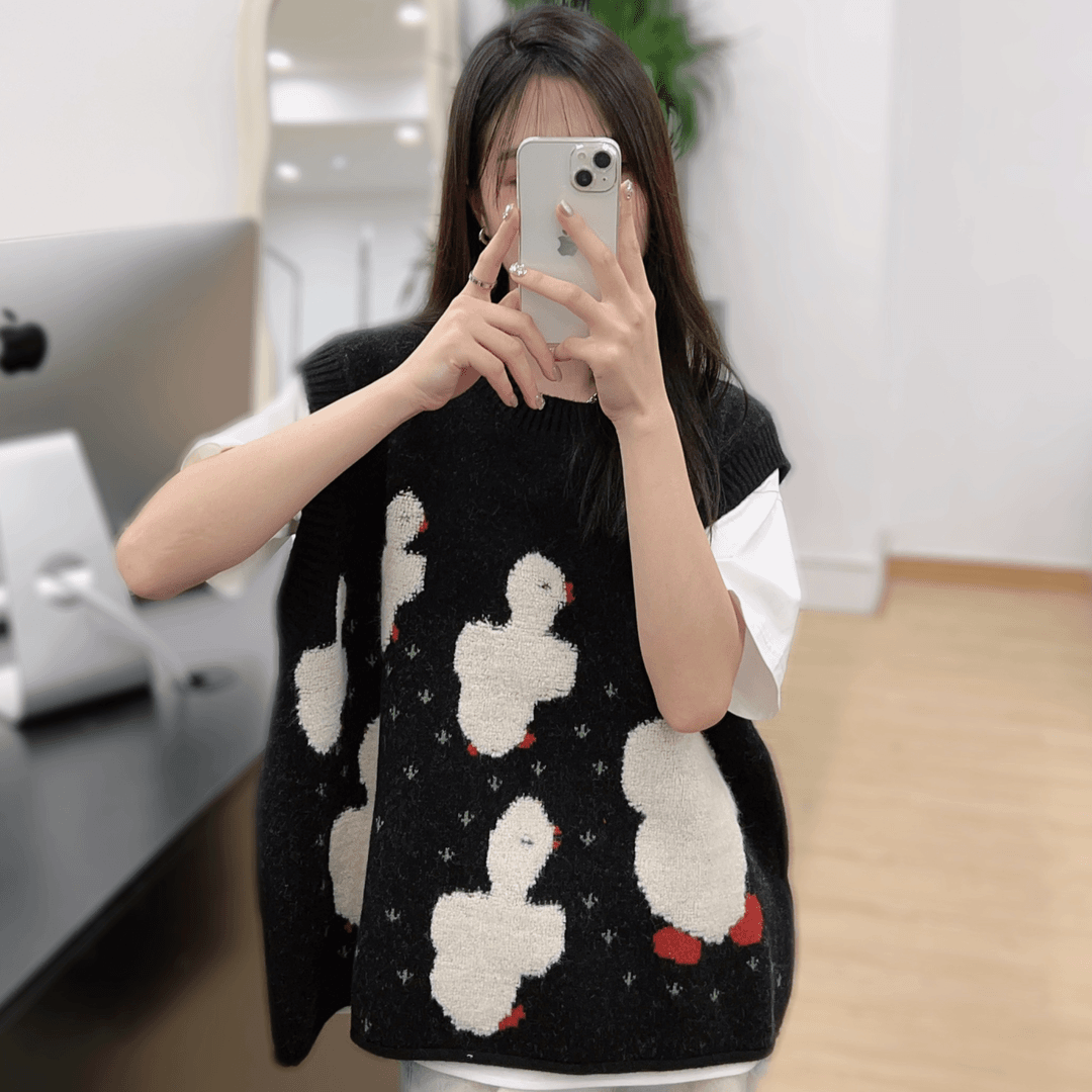 JUANJUAN自制【六只小鸭】森系黑底立体白提花圆领减龄毛衣套头马夹