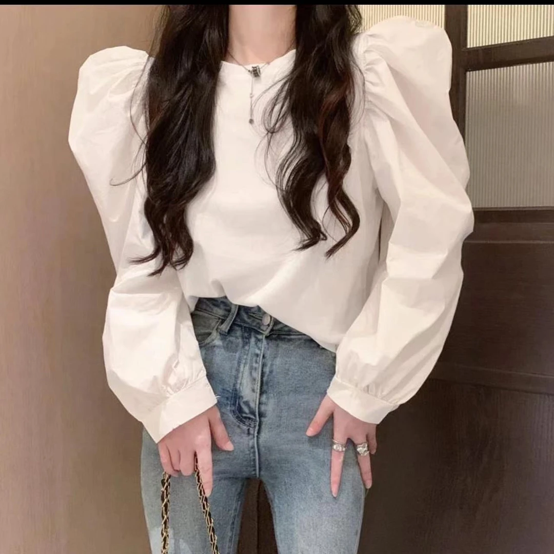 白色灯笼袖衬衫女设计感小众宽松遮肚长袖上衣时尚洋气