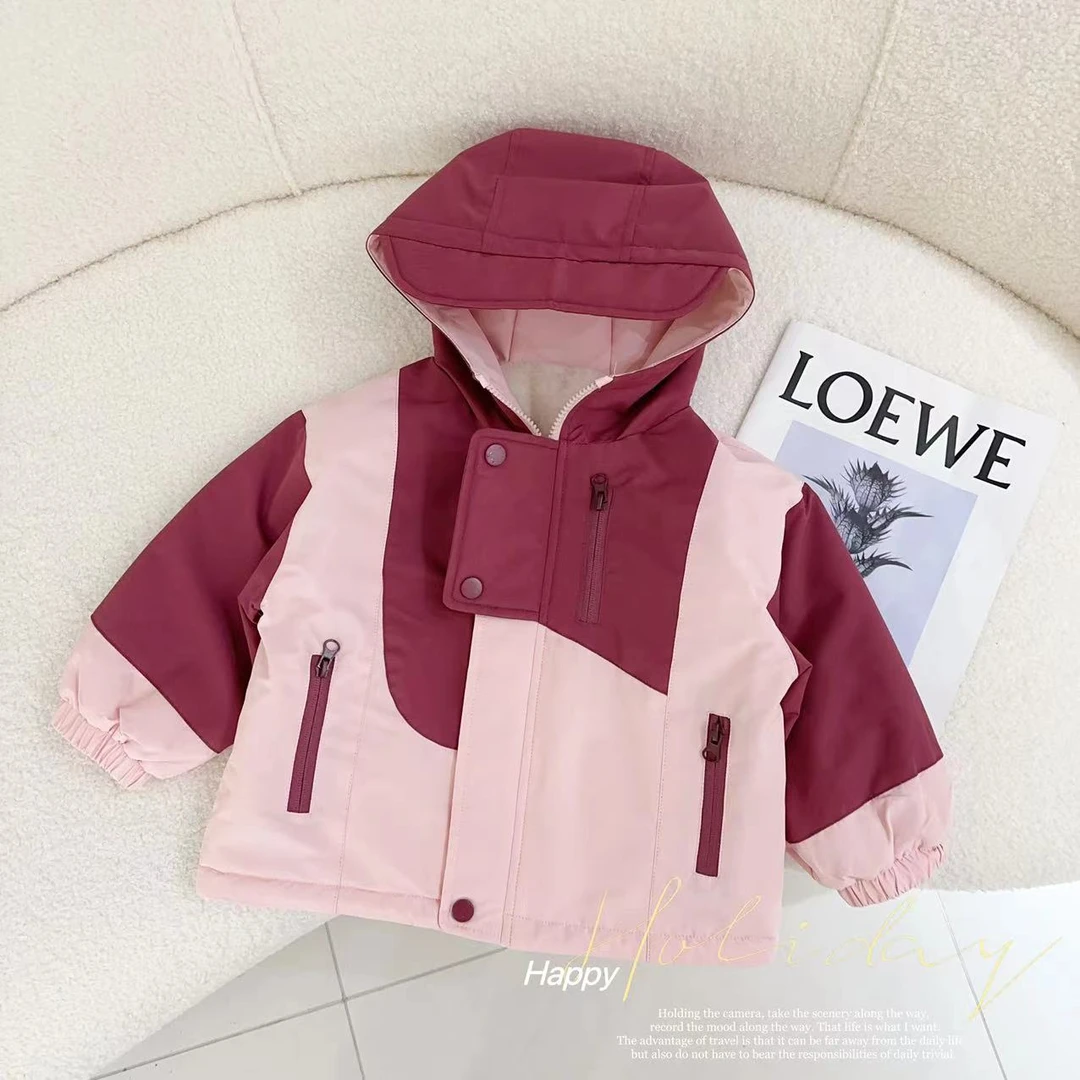 汤圆家童装2024冬季上新韩系甜美撞色中性款厚绒连帽外套 Y-9882