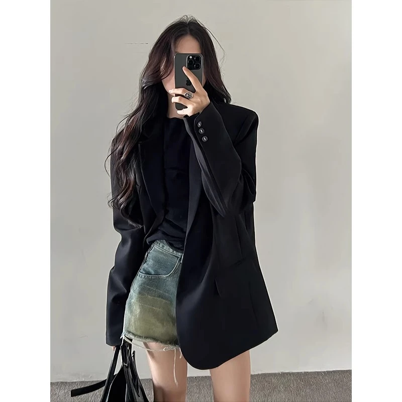今年流行黑色休闲西装外套女2025秋秋夏新款高级感宽松小个子西服