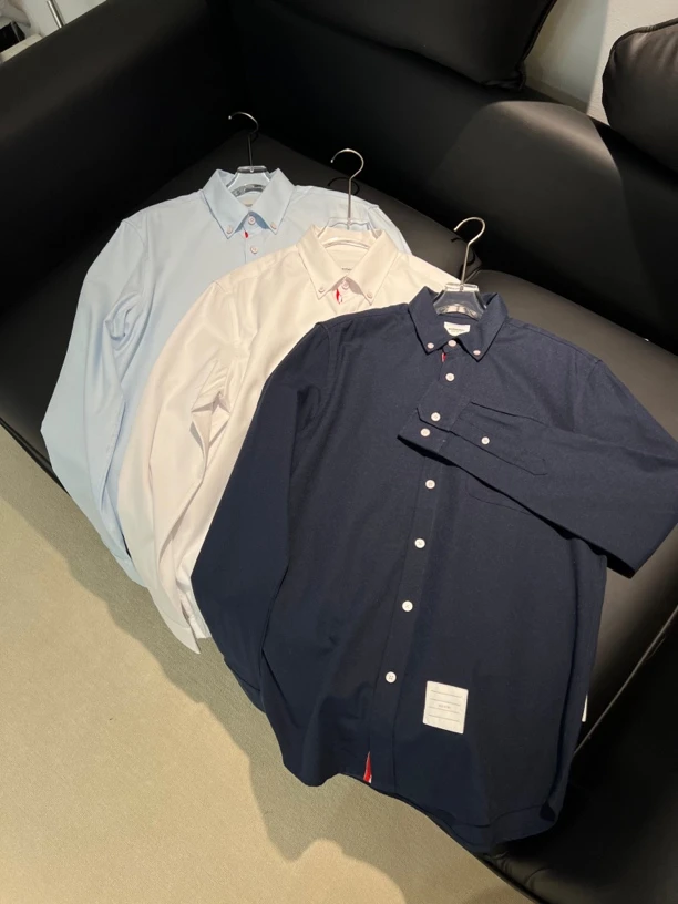 三色衬衫休闲秋季时尚