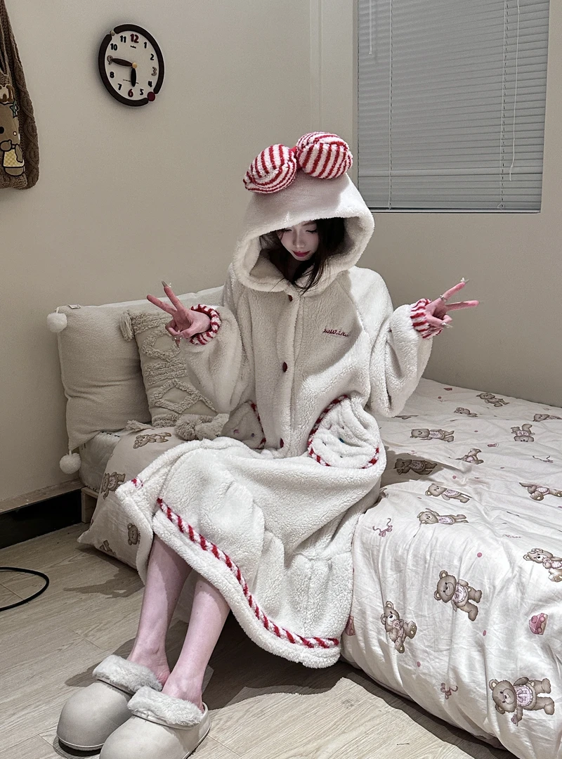 甜美可爱蝴蝶结连帽珊瑚绒睡袍女冬季加绒加厚睡裙保暖家居服浴袍