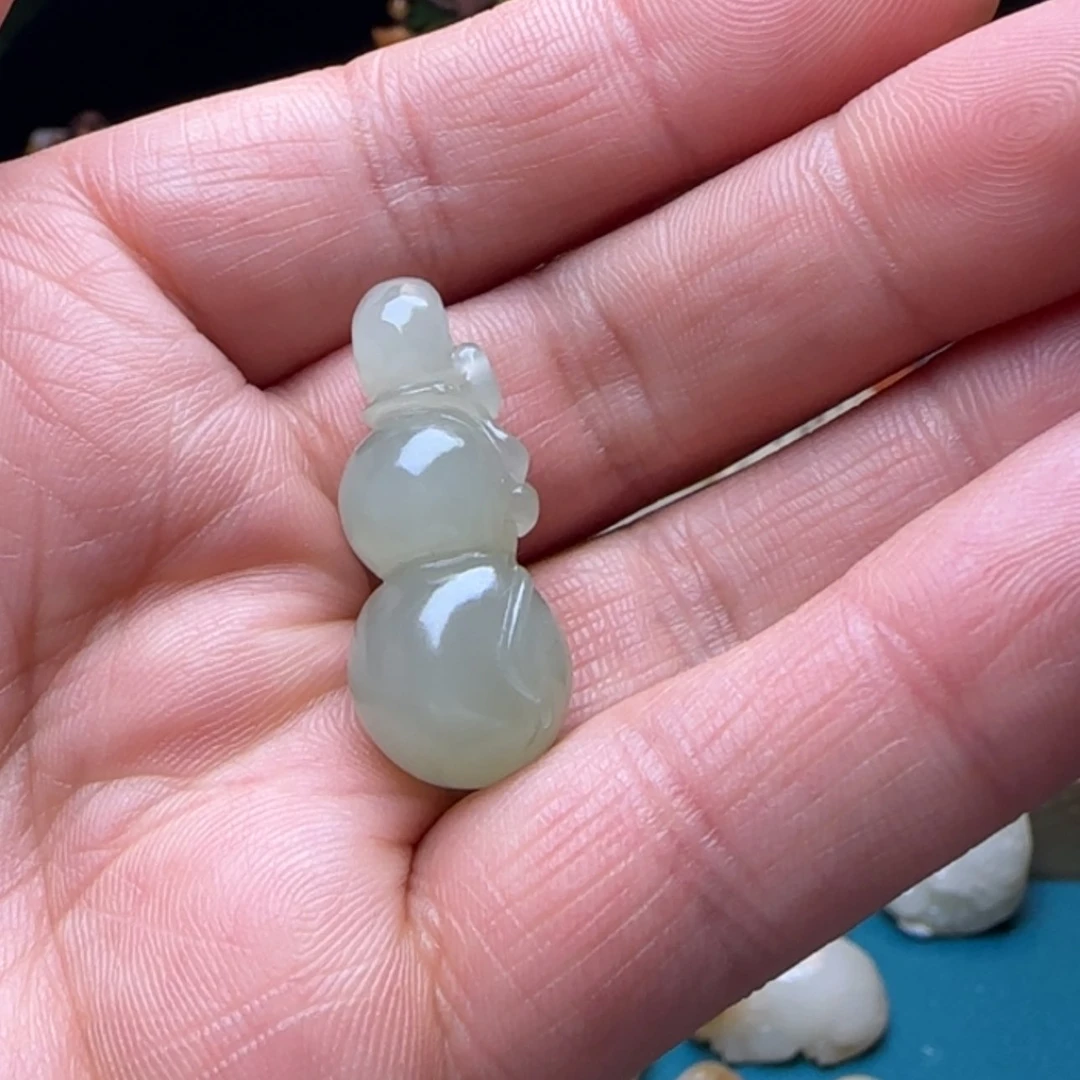 【闪购商品】和田玉颈饰未镶嵌清**合