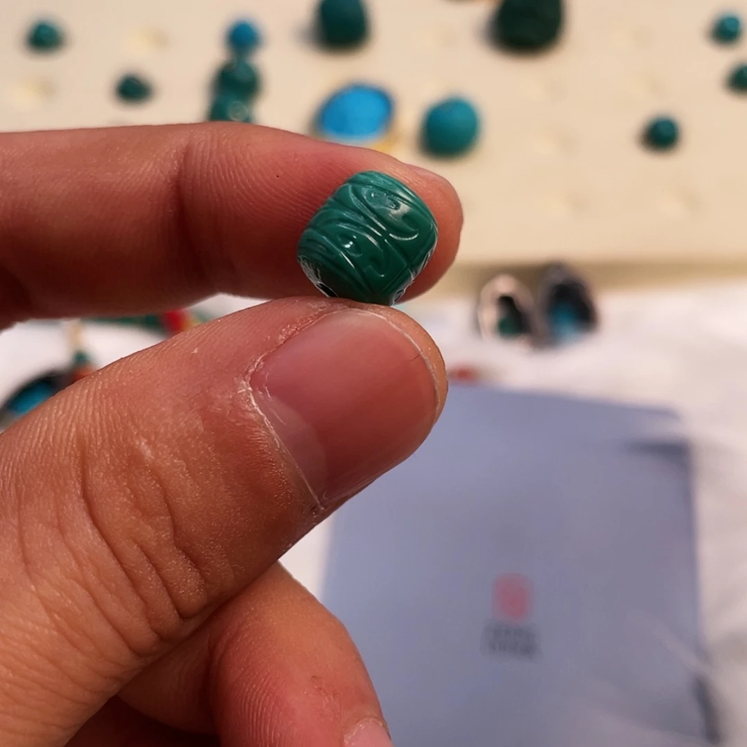 【闪购商品】绿松石颈饰未镶嵌