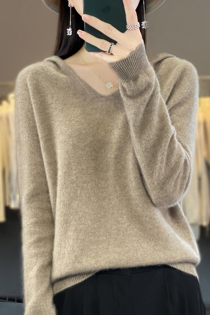 女装连帽卫衣宽松V领打底针织衫秋冬新款羊毛衫纯色时尚百搭女士