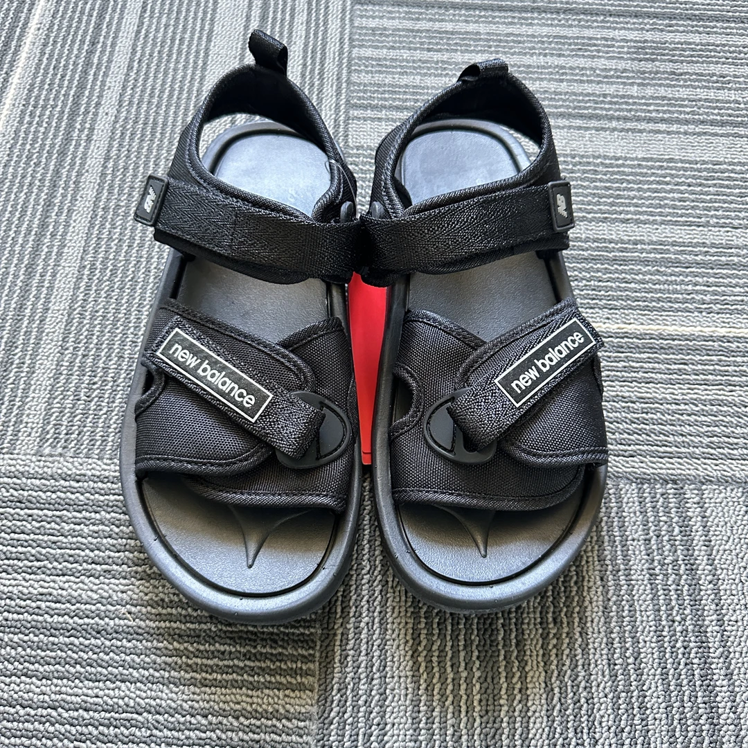 NEW BALANCE 女款沙滩凉鞋外穿凉鞋SD0203BK