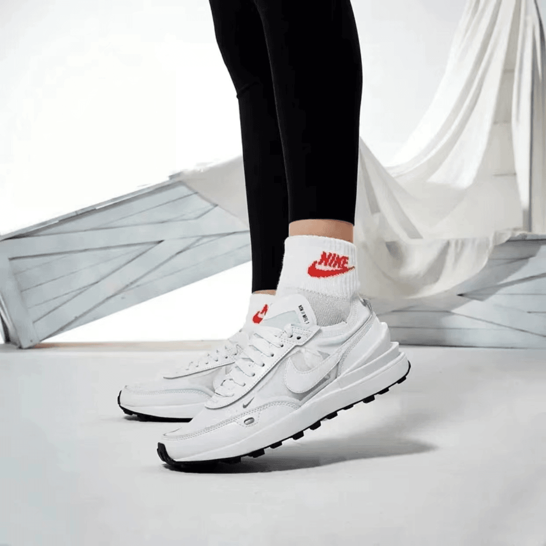 【断码清货】Nike/耐克 Waffle One女款低帮运动休闲鞋DC2533-103