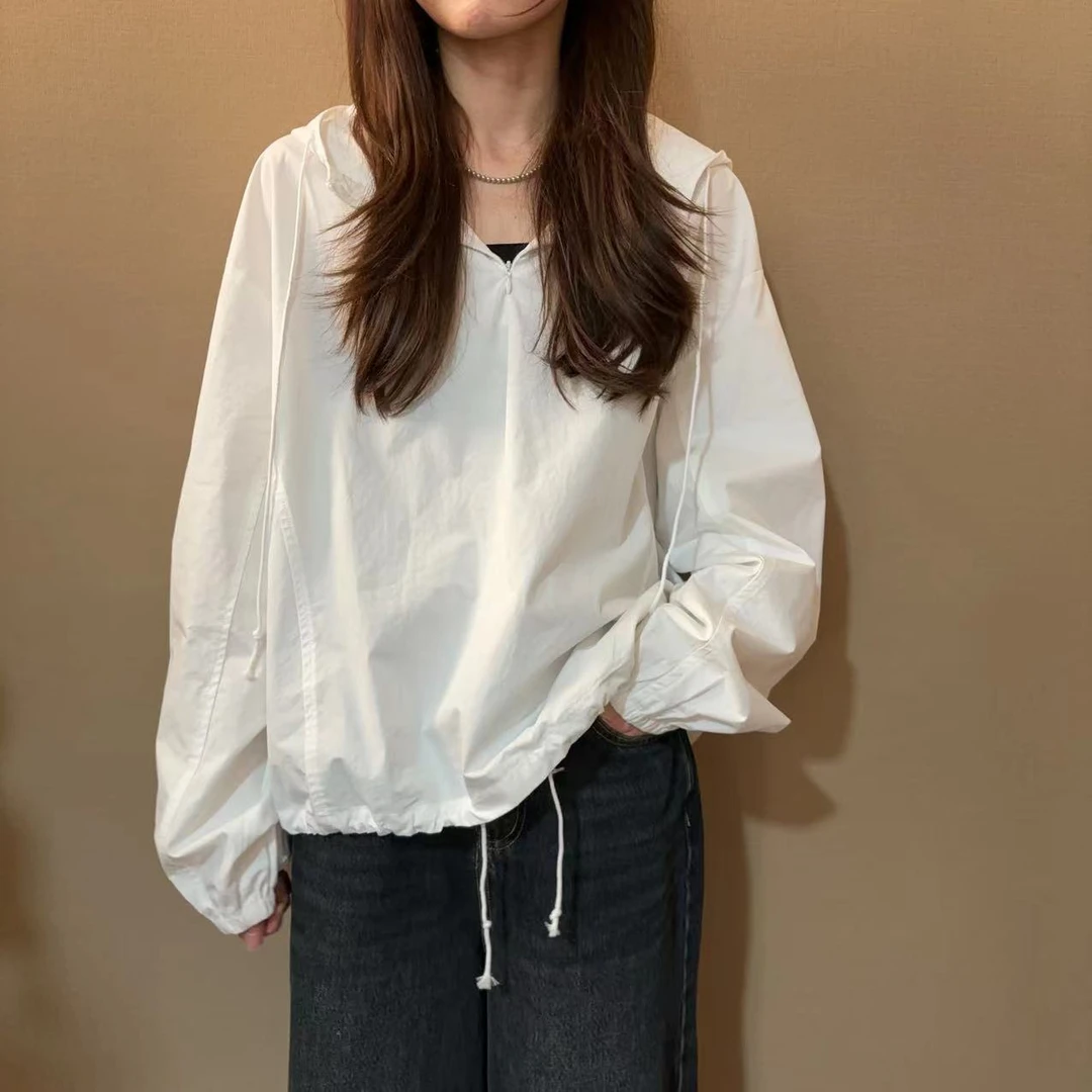 山系白色半拉链帽衫