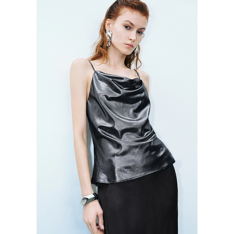 UR女装高街金属感派对褶皱露背吊带衫UWJ240035