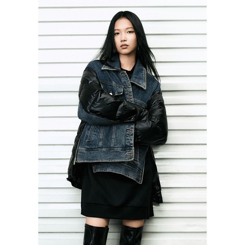 UR2023秋冬女装时髦高街拼接设计感牛仔时装羽绒服UWV130050