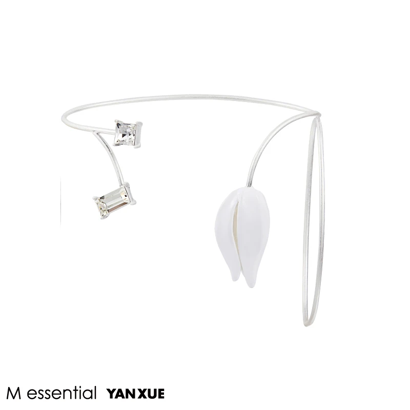 黄铜锆石戒指 YANXUE x Messential 春兰掌戒 A011YX0006