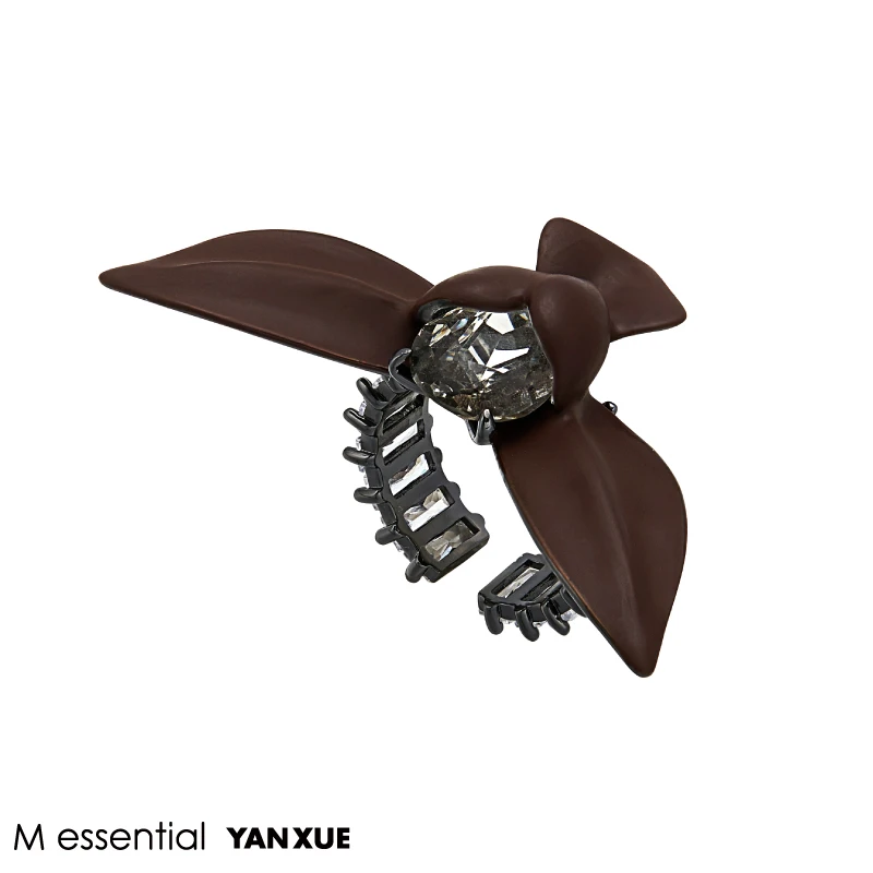 黄铜锆石戒指 YANXUE x Messential 锆石春兰戒指 A011YX0001