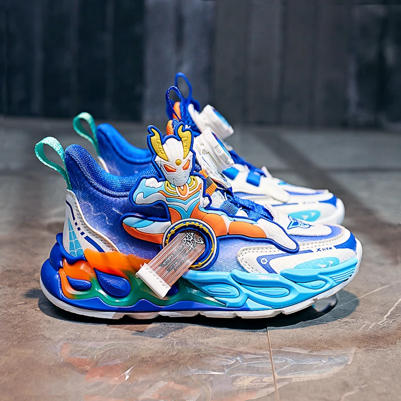 奥特曼童鞋男童运动鞋网面儿童鞋子3-6岁春季8发光12小男孩跑步鞋