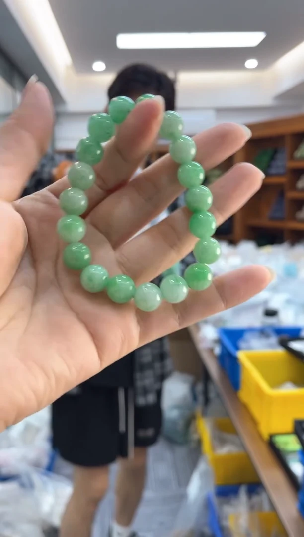 【闪购商品】翡翠手链未镶嵌多样性单个发货