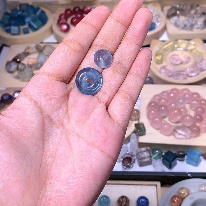 水晶珠宝半成品未镶嵌?**✨