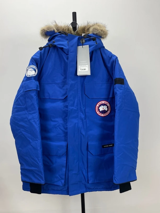 全新未使用 加拿大鹅 Canadagoose男款亚洲版远征羽绒服-50264