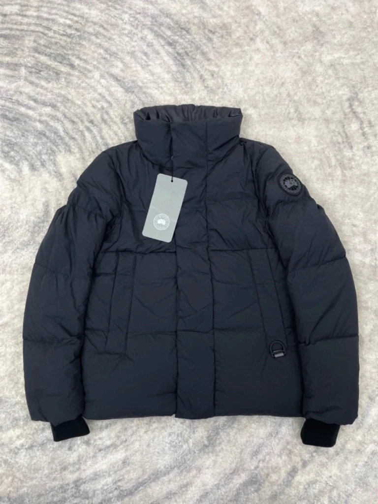 全新未使用 加拿大鹅 Canada goose XS码炭黑色羽绒服-50354