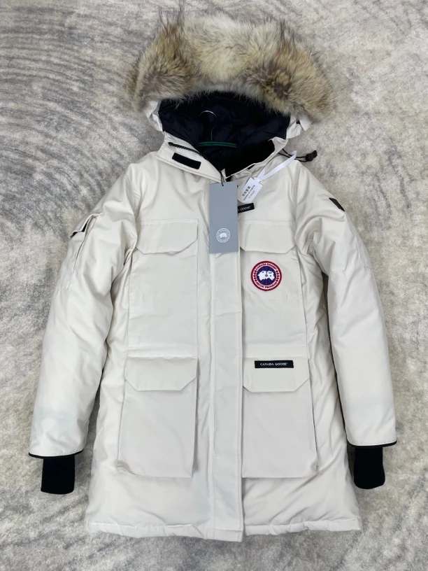 全新未使用 加拿大鹅 Canadagoose女xs码晨曦白远征羽绒服50163