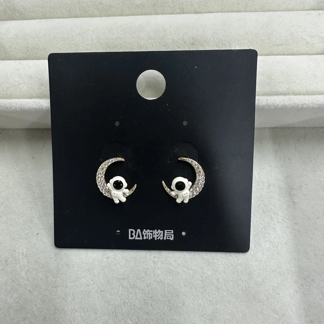 铜合金合成锆石耳饰 时尚简约太空人耳钉 2426