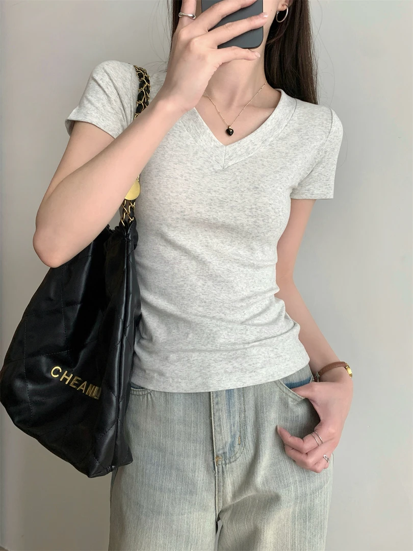 纯色正肩短袖V领t恤女装夏季2024年新款修身显瘦基础百搭锁骨上衣